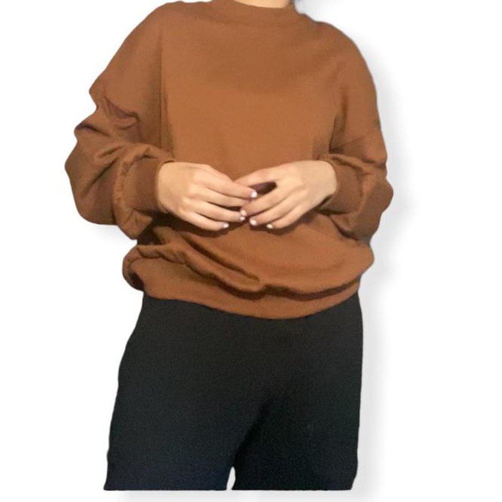 Extremely Comfy Soft Solid Brown Crewneck Sweatsh… - image 2